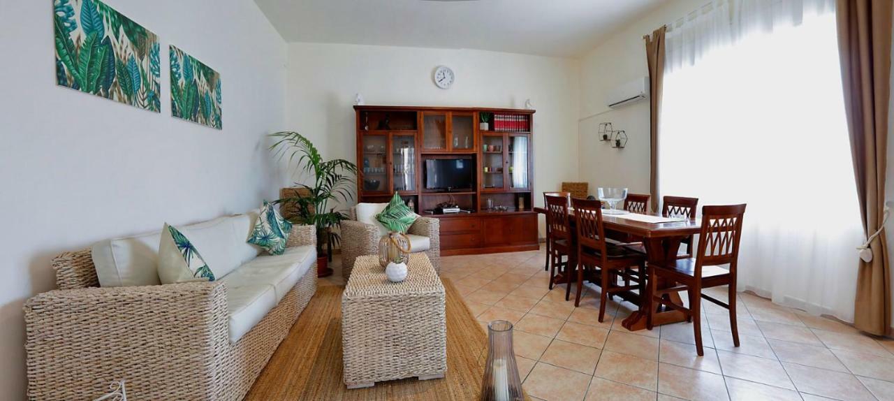 Villa Araucaria Partinico Exterior foto