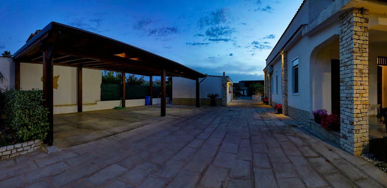 Villa Araucaria Partinico Exterior foto
